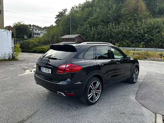 Porsche Cayenne 2012 photo 5