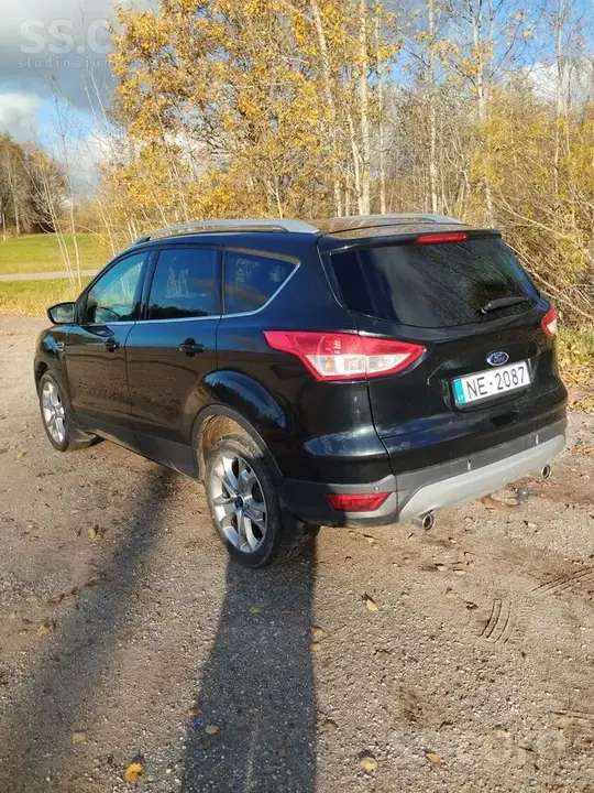 Ford Kuga 2013 photo 2