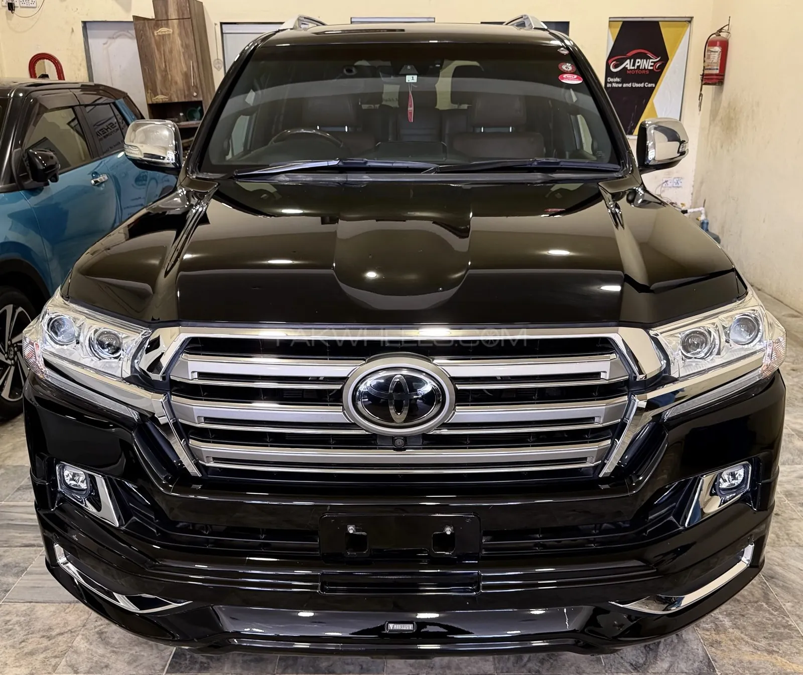 Toyota Land Cruiser