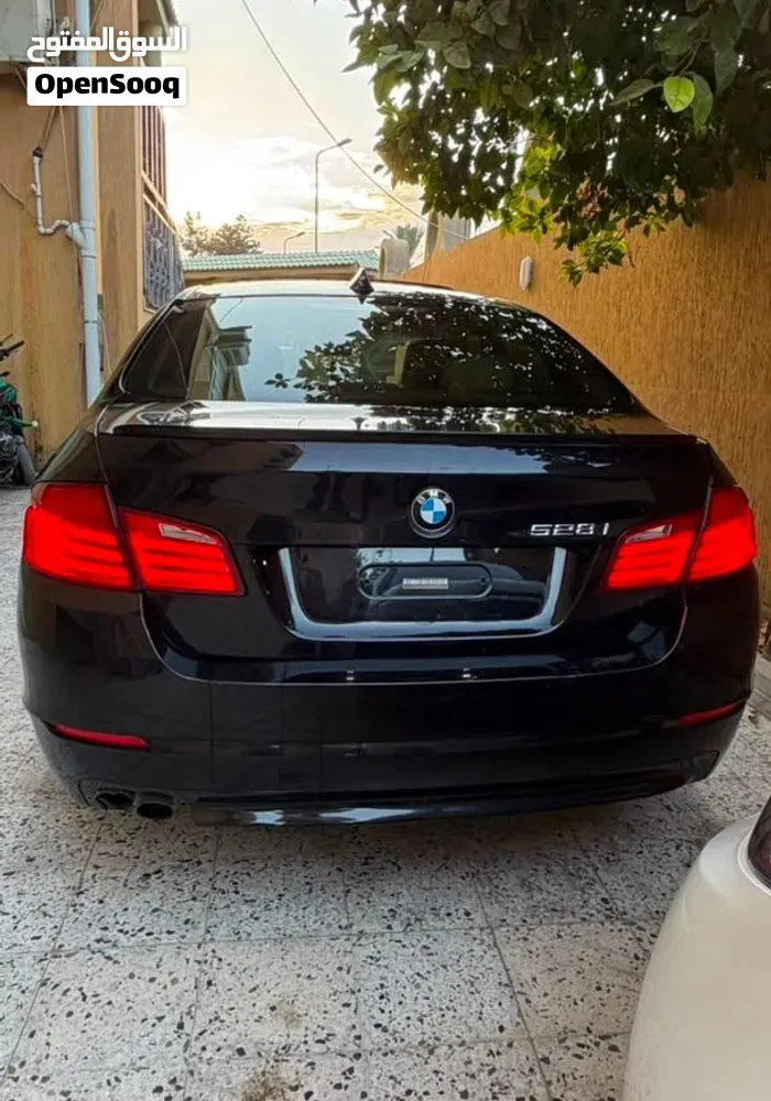 BMW 5 Series 2011 photo 4