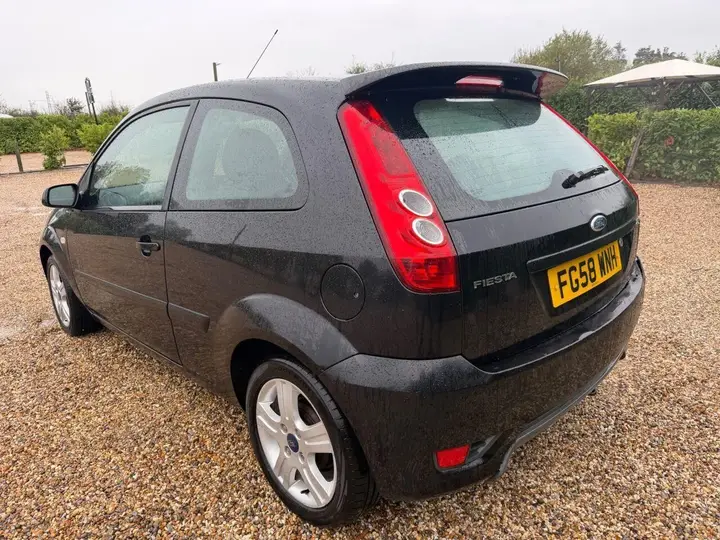 Ford Fiesta 2008 photo 5