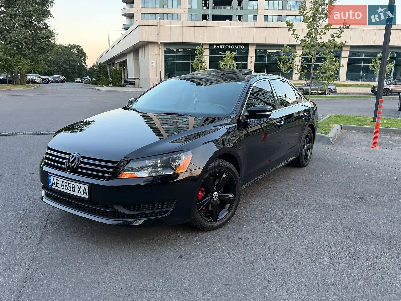 Volkswagen Passat 2012 photo 2