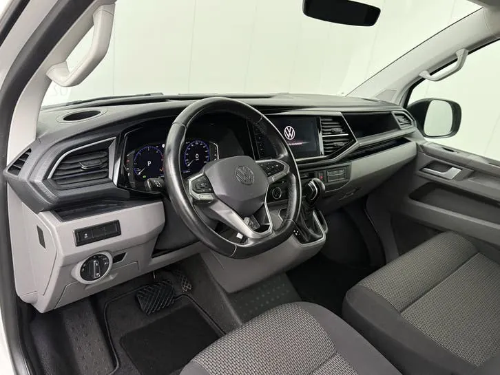 Volkswagen Transporter 2022 photo 3