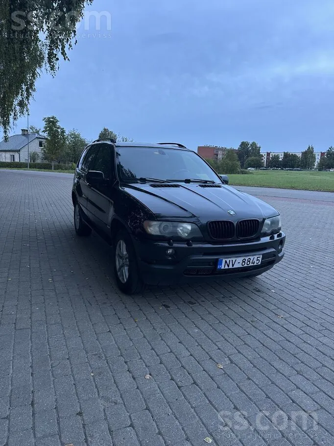 BMW X5 2004 photo 2