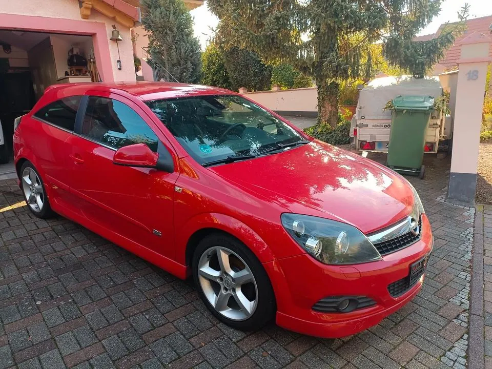 Opel Astra Gtc