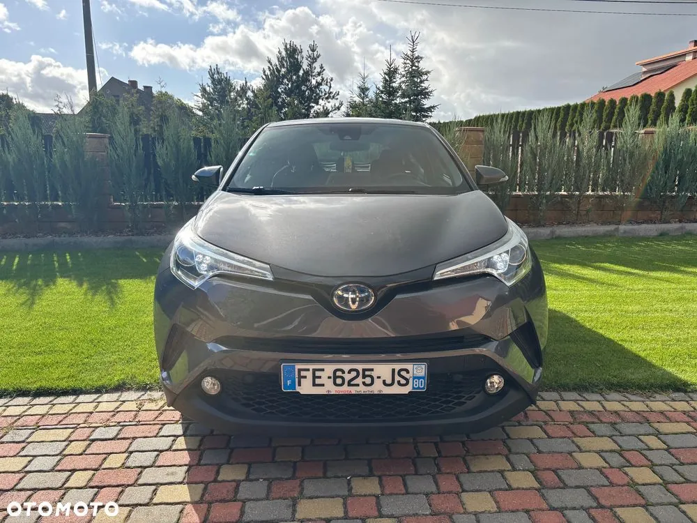 Toyota C-Hr 2019 photo 2