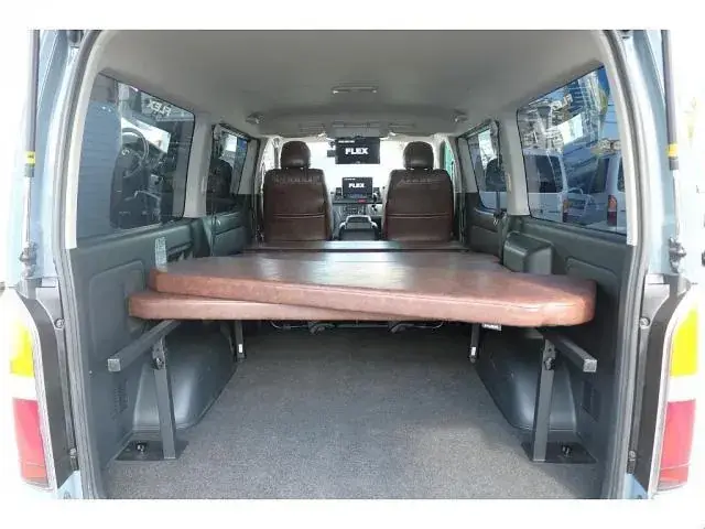 Toyota Hiace 2018 photo 5