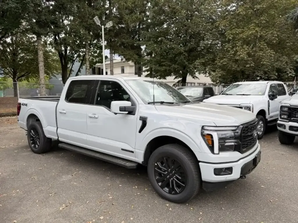 Ford F-150 Lariat 2026 photo 3