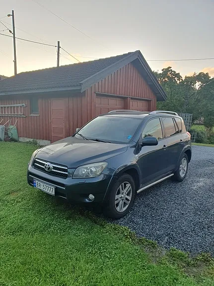 Toyota Rav4 2007 photo 2