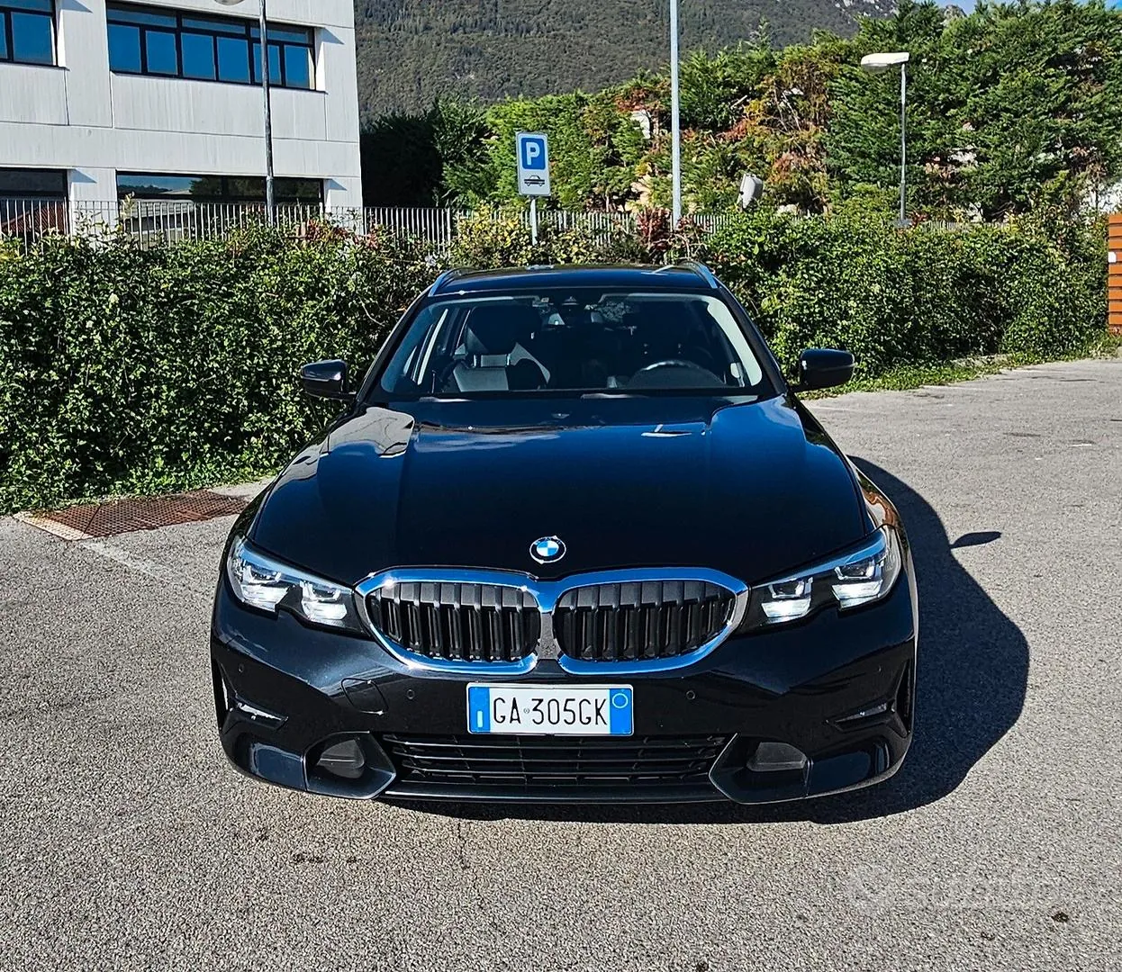 BMW 3 Series 2020 photo 2