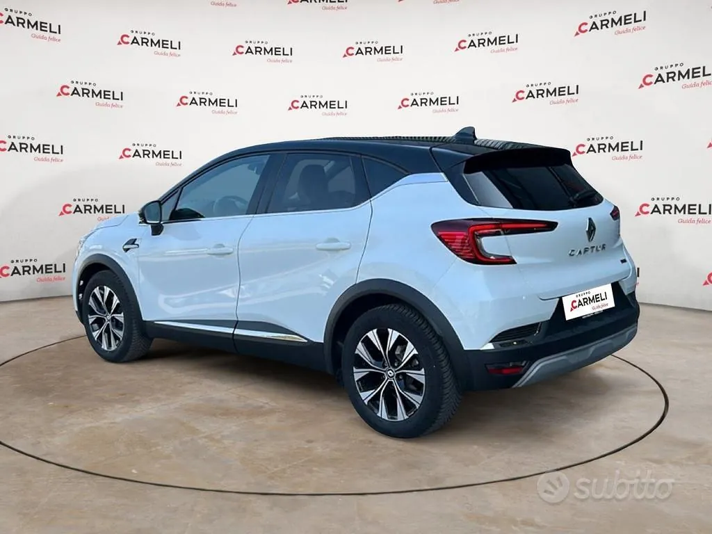 Renault Captur 2023 photo 3