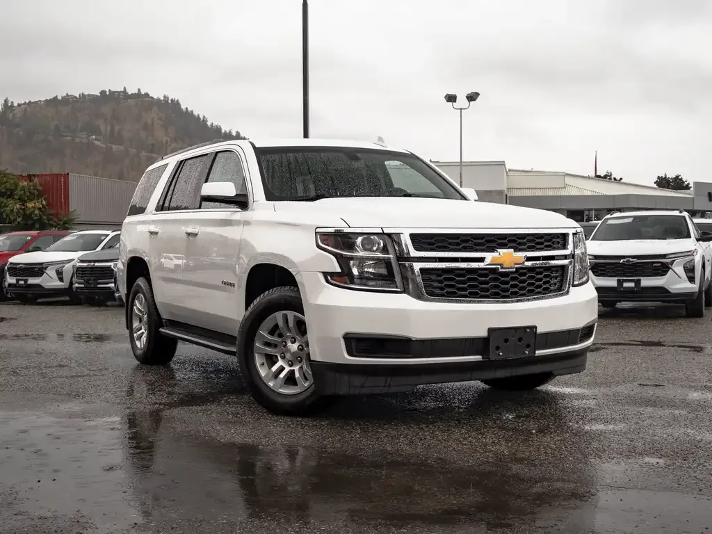 Chevrolet Tahoe 2018 photo 2
