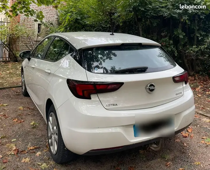 Opel Astra 2016 photo 2
