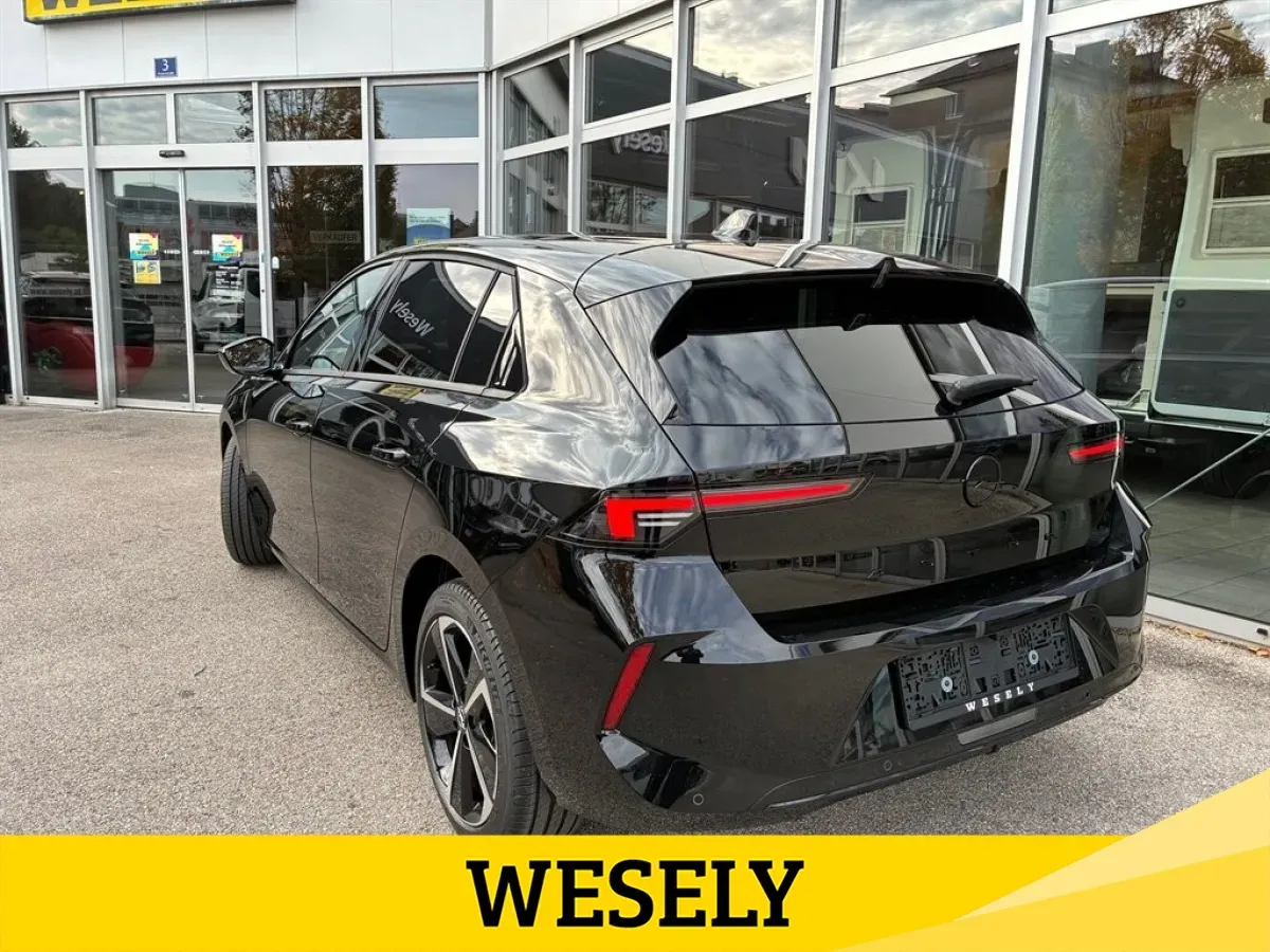 Opel Astra 2025 photo 2