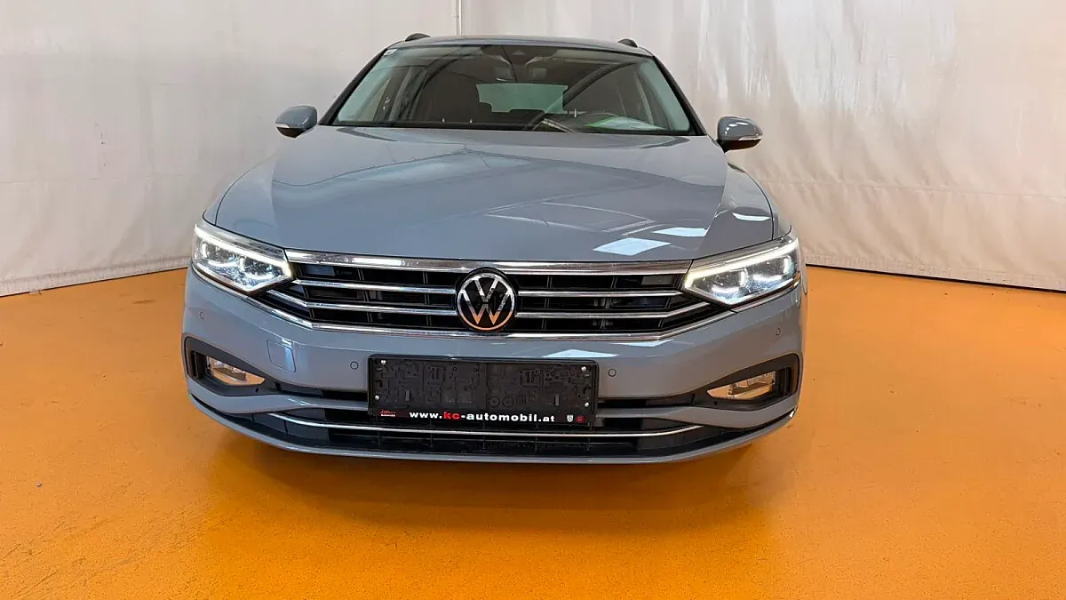 Volkswagen Passat 2023 photo 3