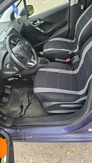 Peugeot 208 2015 photo 5