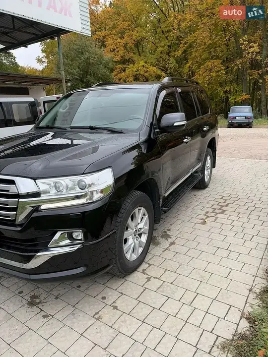 Toyota Land Cruiser 2020 photo 2