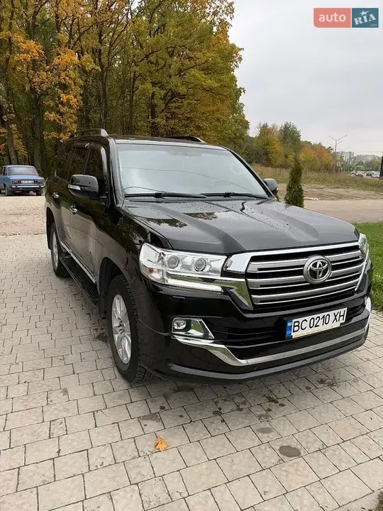 Toyota Land Cruiser