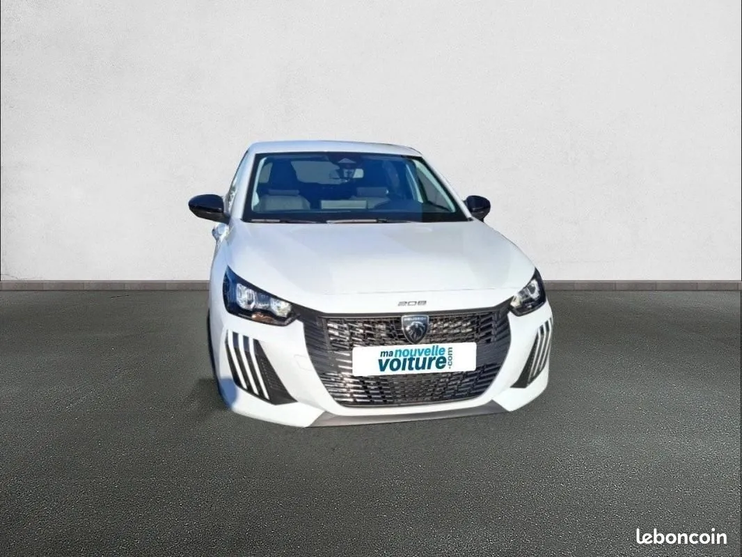 Peugeot 208 2025 photo 2
