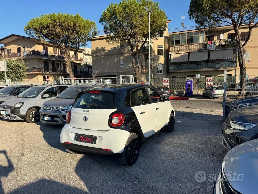 Smart Forfour 2018 photo 5