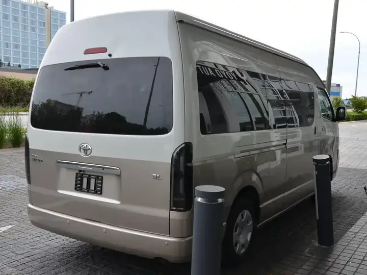 Toyota Hiace 2006 photo 5