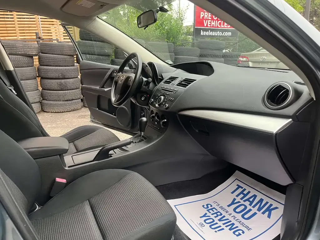 Mazda 3 2012 photo 3