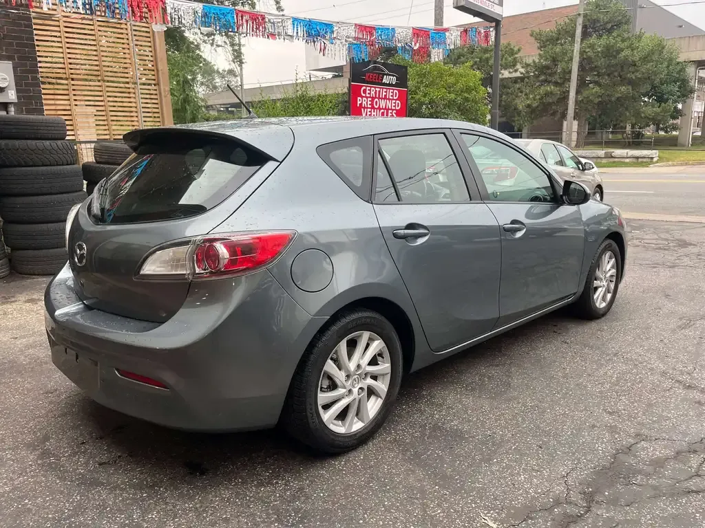 Mazda 3 2012 photo 2