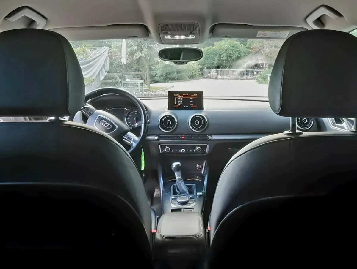 Audi A3 2015 photo 2