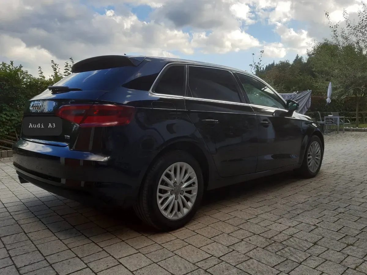 Audi A3 2015 photo 3