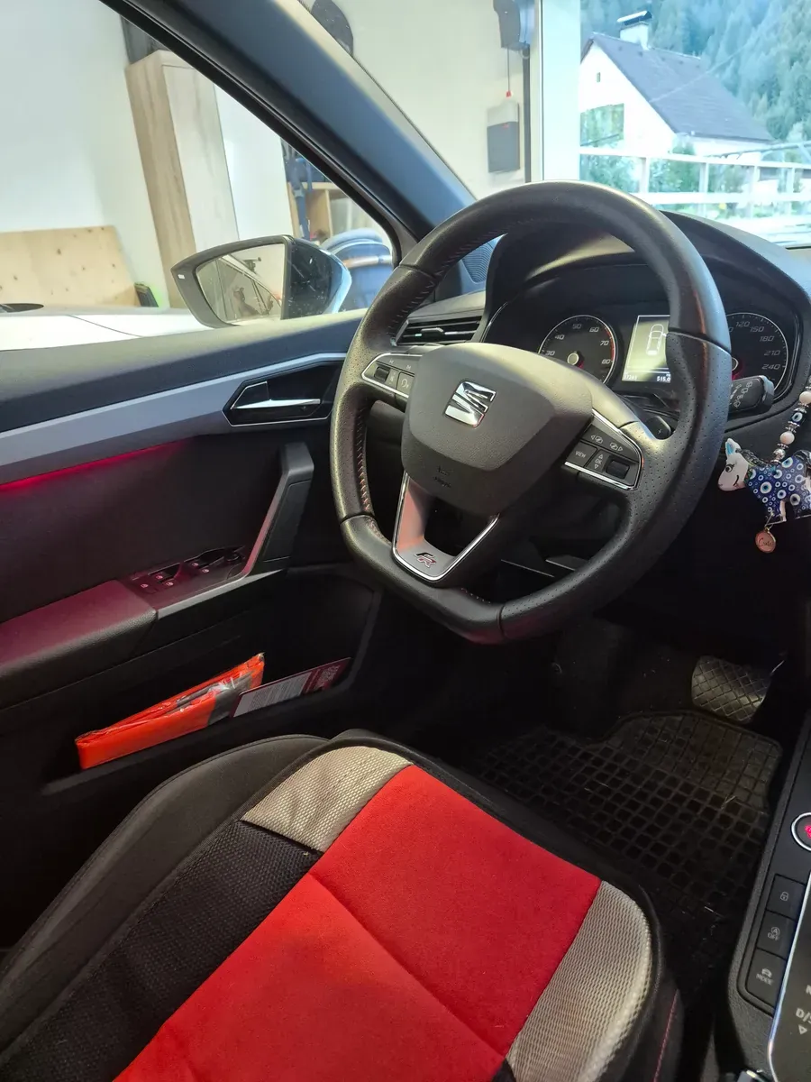 Seat Ibiza 2021 photo 2
