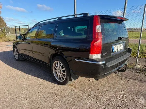 Volvo V70 2007 photo 2