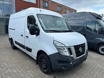 Nissan Nv400