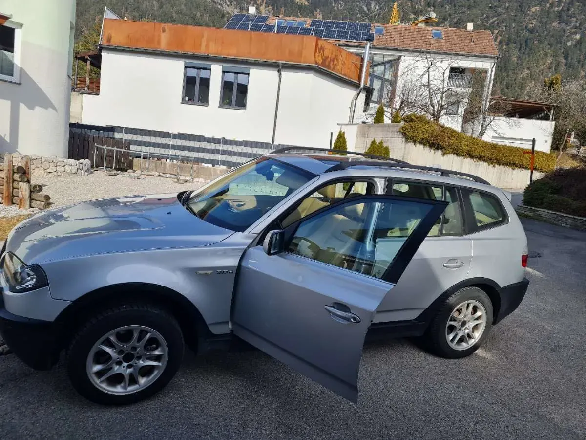 BMW X3 2005 photo 2