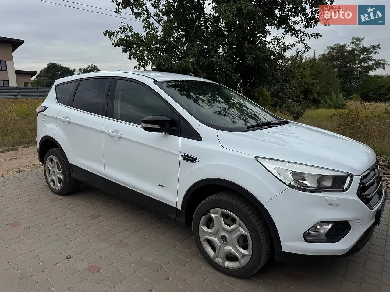 Ford Kuga 2017 photo 2