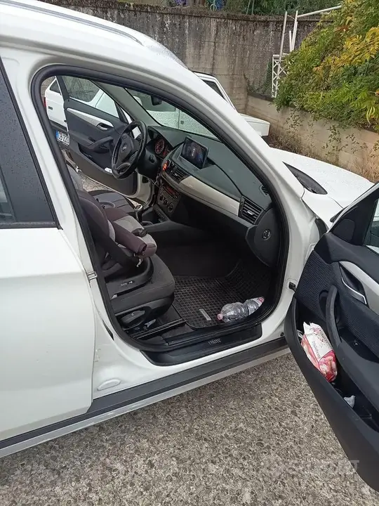 BMW X1 2012 photo 4