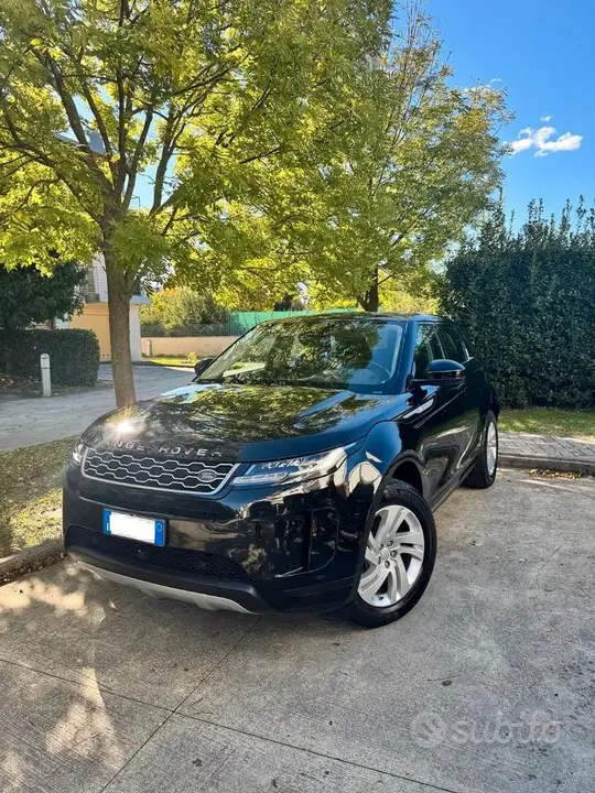Land Rover Evoque 2019 photo 2