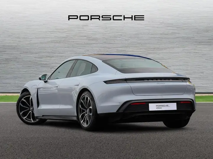Porsche Taycan 2022 photo 2