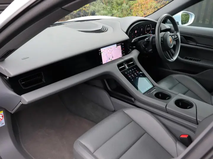 Porsche Taycan 2022 photo 3