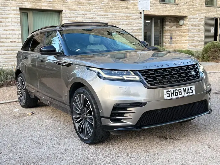 Land Rover Range Rover Velar 2019 photo 3