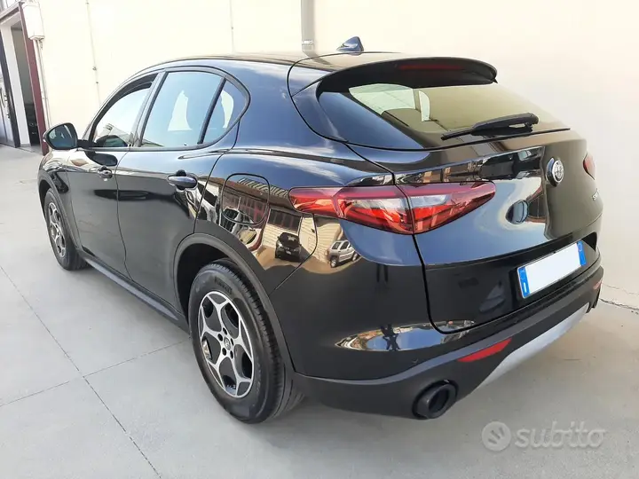 Alfa Romeo Stelvio 2022 photo 3