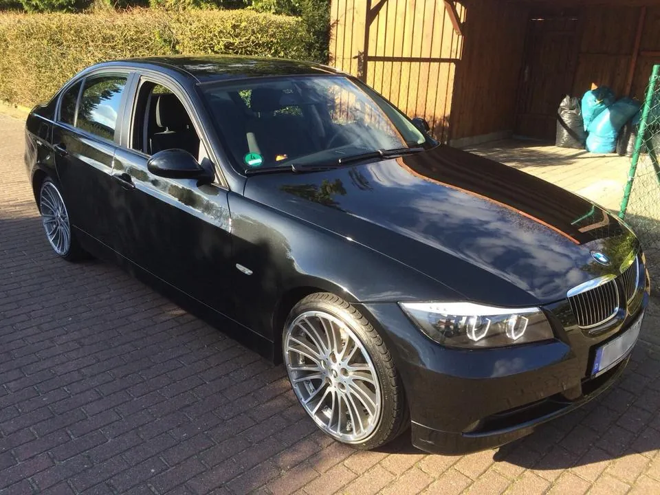BMW E90