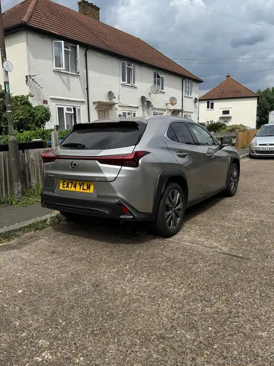 Lexus Ux 2024 photo 5