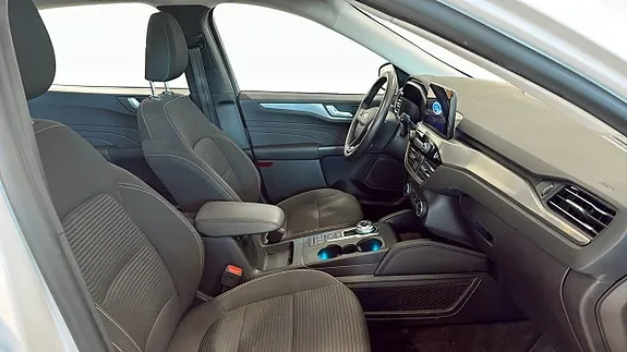 Ford Kuga 2022 photo 3