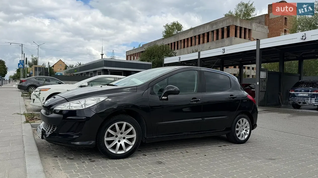 Peugeot 308 2008 photo 2