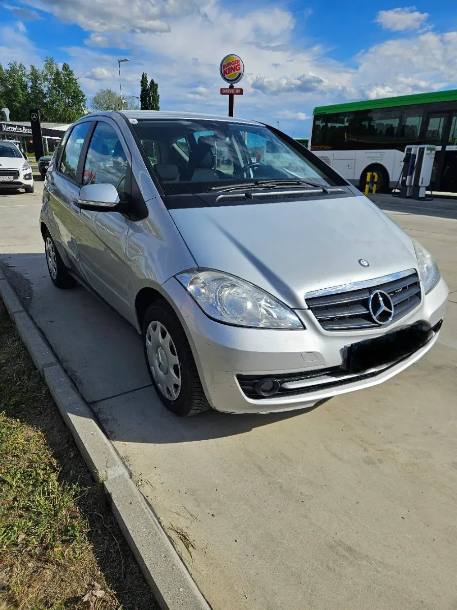 Mercedes-Benz Aklasse 2010 photo 2