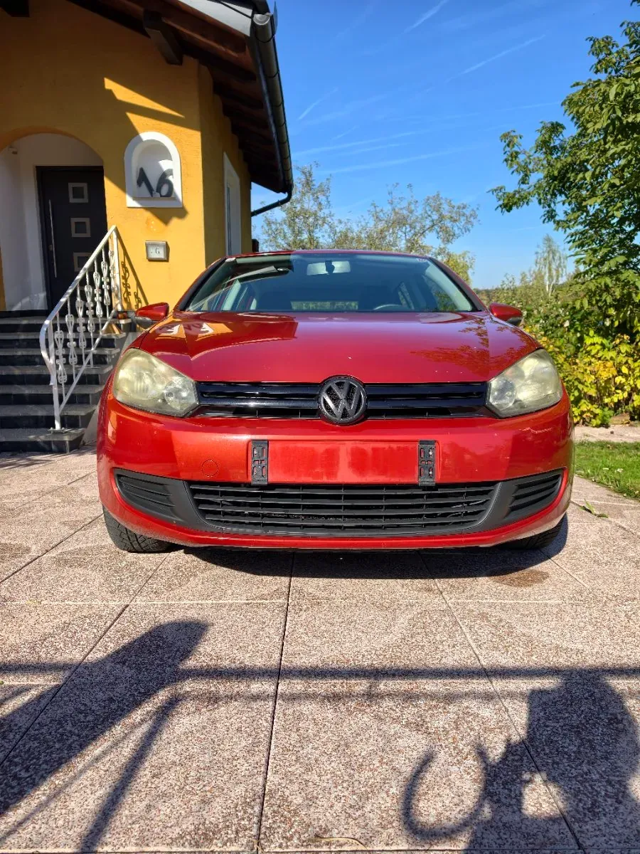 Volkswagen Golf 2010 photo 2