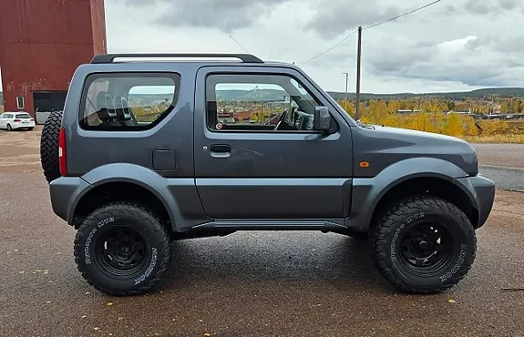 Suzuki Jimny 2006 photo 2