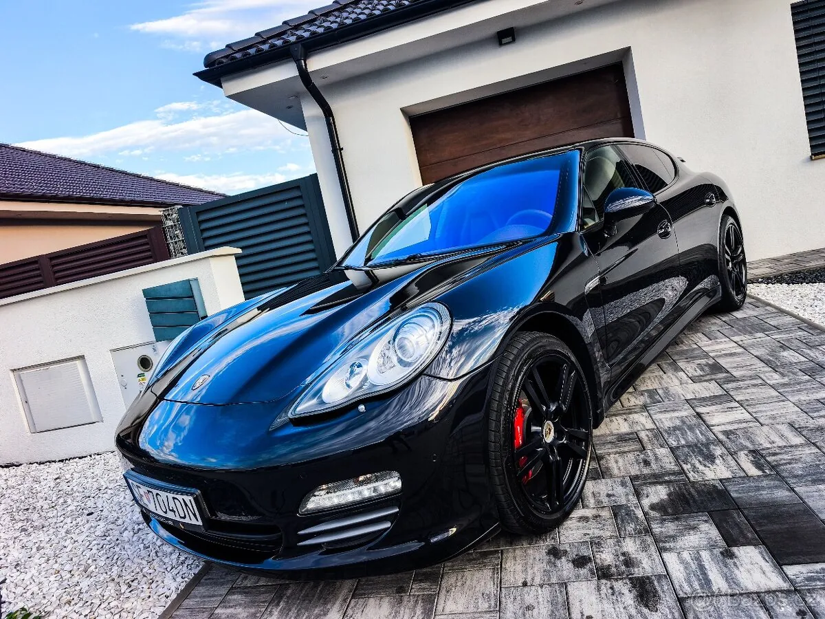 Porsche Panamera