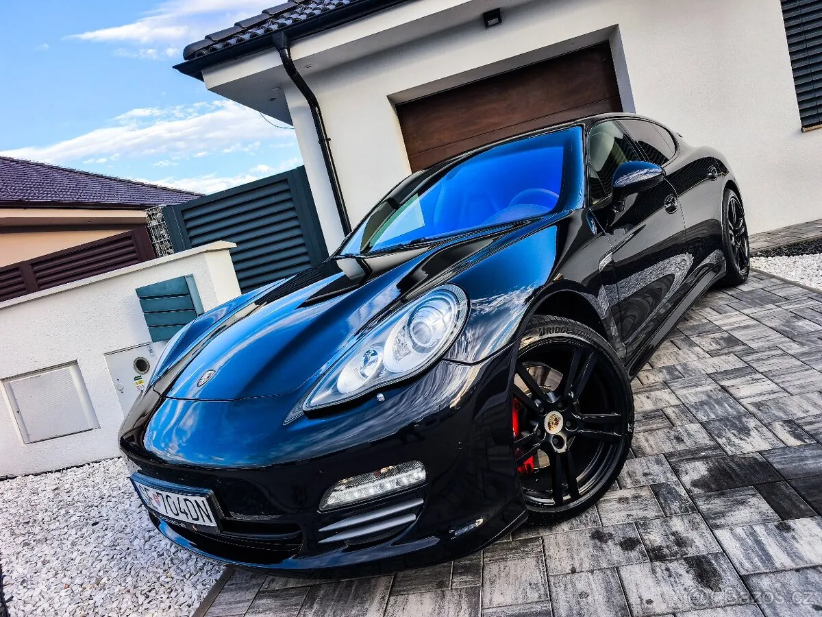 Porsche Panamera 2010 photo 3