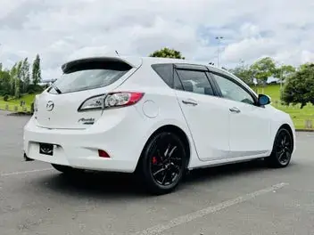Mazda Axela 2012 photo 3